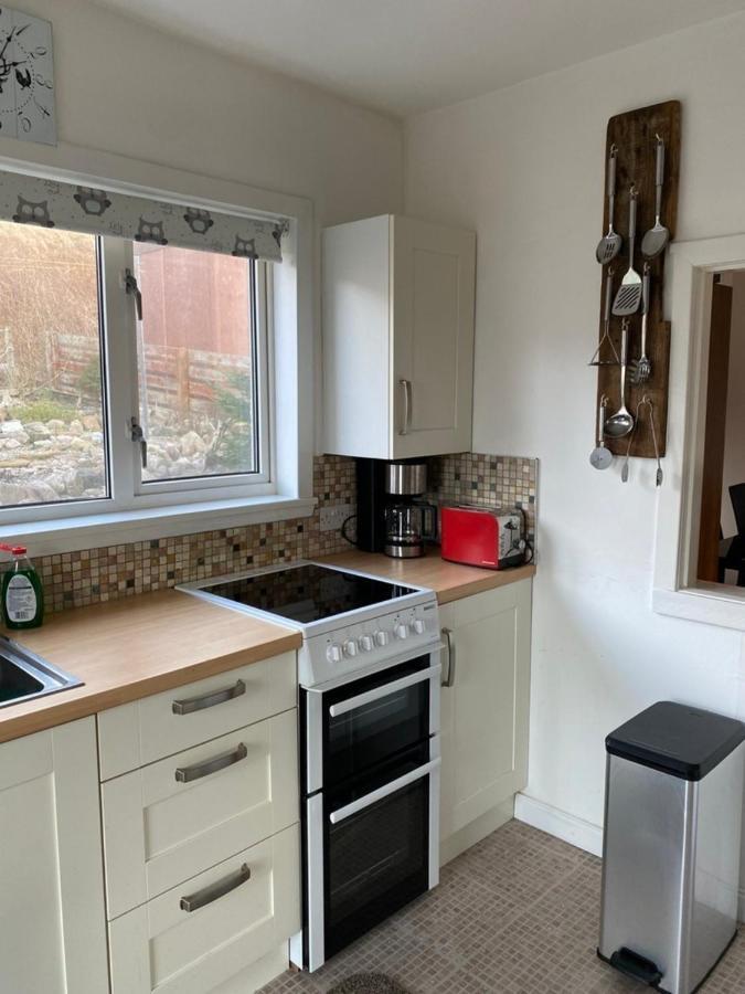 Cosy 2-Bed House In Kinlochbervie Villa Bagian luar foto